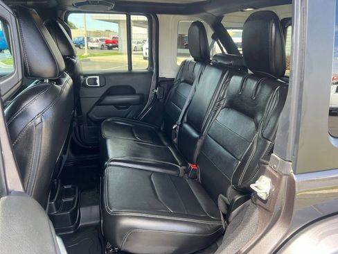 Used 2023 Jeep Wrangler Unlimited Sahara w/ Cold Weather Group AWD/4WD image 36