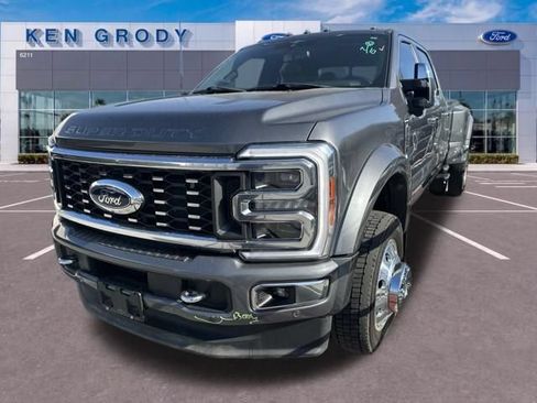 Used 2023 Ford F450 Platinum w/ FX4 Off-Road Package AWD/4WD image 4