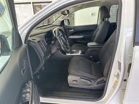 Used 2021 Chevrolet Colorado LT image 11