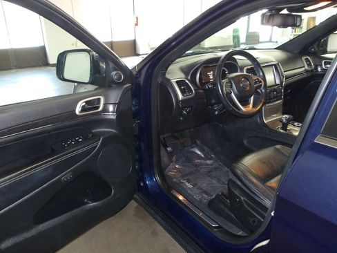 Used 2014 Jeep Grand Cherokee Limited AWD/4WD image 8