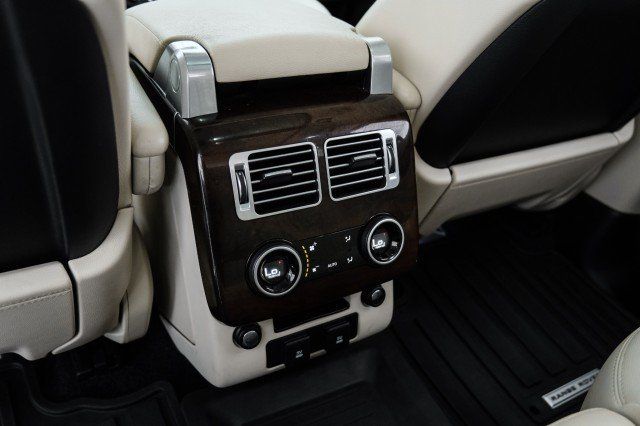 Used 2020 Land Rover Range Rover AWD/4WD image 38