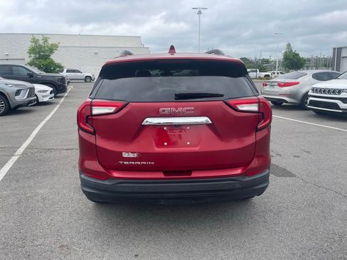Used 2022 GMC Terrain SLE w/ Driver Convenience Package FWD image 6