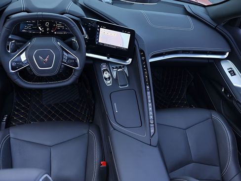 Used 2025 Chevrolet Corvette Stingray Preferred Conv w/ Z51 Performance Package image 13