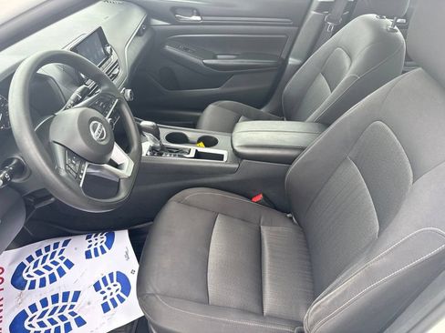 Used 2022 Nissan Altima 2.5 S FWD image 15