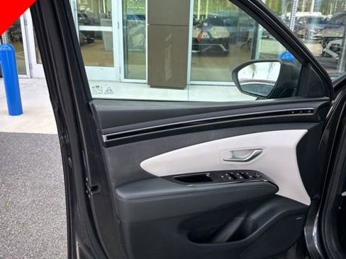 Used 2024 Hyundai Tucson Limited image 9