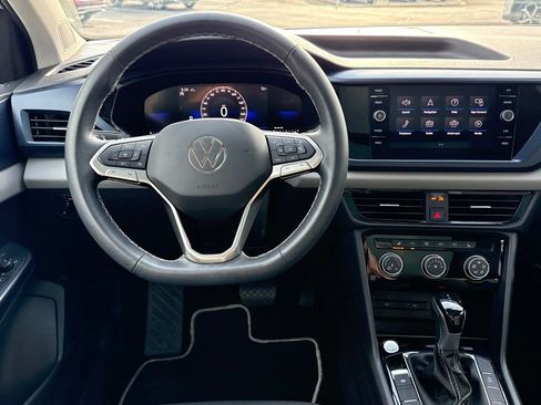 Used 2023 Volkswagen Taos SE w/ Panoramic Sunroof Package AWD/4WD image 28