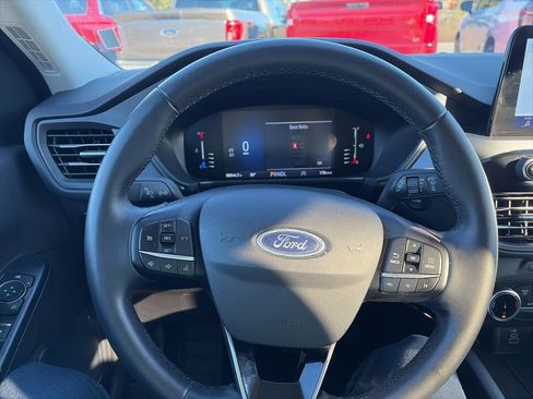 Used 2024 Ford Escape Active image 15