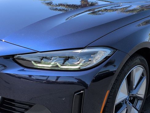 Used 2023 BMW i4 eDrive35 RWD image 6