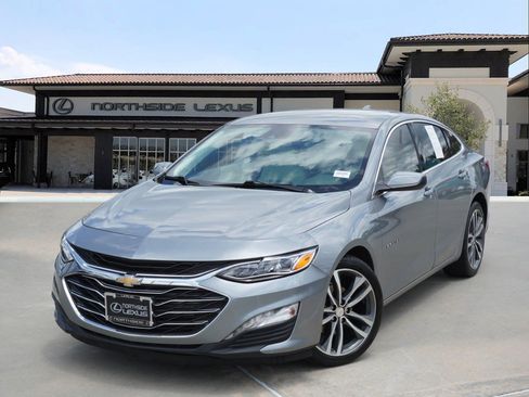 Used 2024 Chevrolet Malibu LT FWD image 1