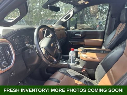 Used 2021 Chevrolet Silverado 2500 High Country w/ Technology Package AWD/4WD image 8