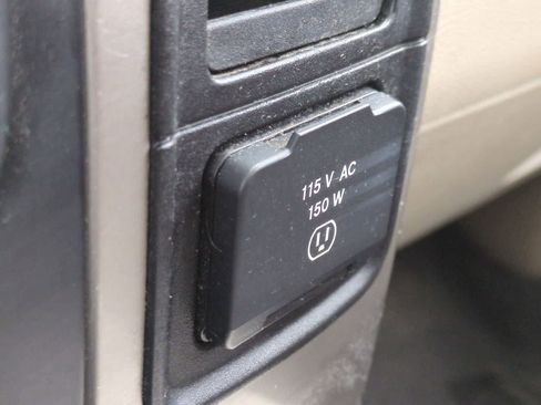 Used 2013 RAM 1500 Big Horn image 33