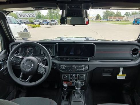New 2026 Jeep Wrangler Unlimited Rubicon AWD/4WD image 29