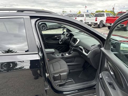 Certified 2022 GMC Terrain SLE w/ Driver Convenience Package AWD/4WD image 28