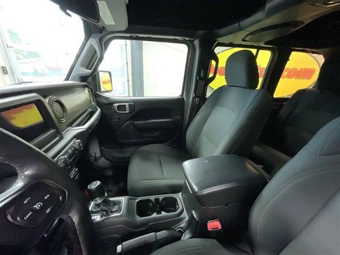 Used 2019 Jeep Wrangler Unlimited Sport S AWD/4WD image 11