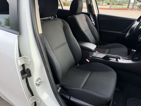 Used 2012 MAZDA MAZDA3 i Touring image 10