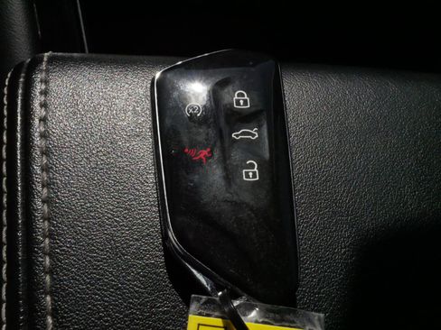 Certified 2024 Volkswagen Atlas SEL Premium R-Line image 33