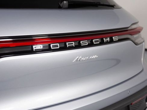 New 2026 Porsche Macan image 35