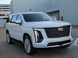 Used 2025 Cadillac Escalade Premium Luxury AWD/4WD video 3