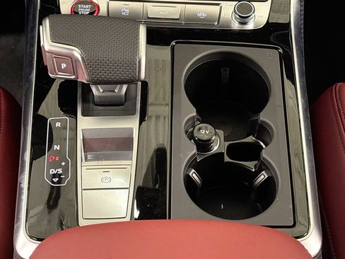 New 2026 Audi SQ7 Prestige AWD/4WD image 13