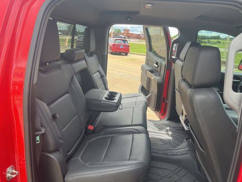 Used 2019 Chevrolet Silverado 1500 LT Trail Boss AWD/4WD image 28