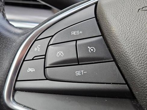 Used 2019 Cadillac XT5 Premium Luxury FWD image 23