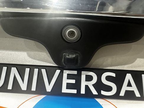 Used 2017 Ford Explorer Limited image 28