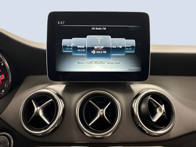 Used 2018 Mercedes-Benz GLA 250 4MATIC image 22