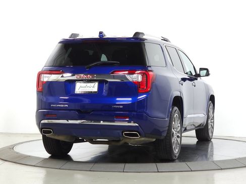 Used 2023 GMC Acadia Denali w/ Denali Technology Package AWD/4WD image 9