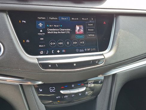 Certified 2020 Cadillac XT5 Premium Luxury FWD image 16