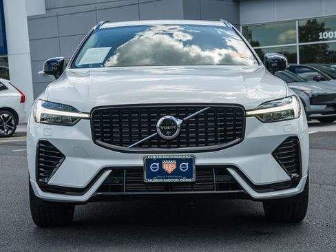 Certified 2025 Volvo XC60 T8 Ultra w/ Protection Package Premier AWD/4WD image 4