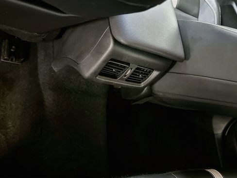 Used 2025 Toyota Camry SE FWD image 28