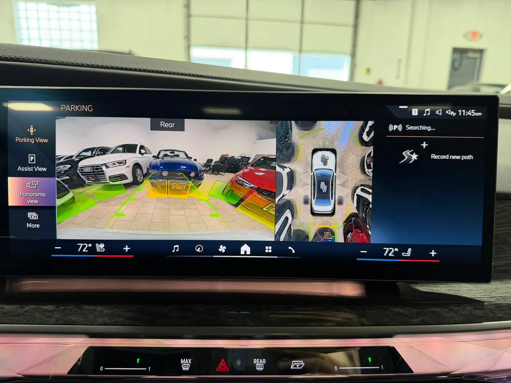 Used 2024 BMW i7 xDrive60 w/ Executive Package AWD/4WD image 19