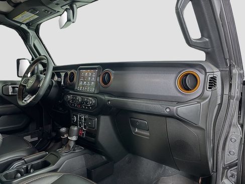Used 2023 Jeep Gladiator Mojave w/ LED Lighting Group AWD/4WD image 28