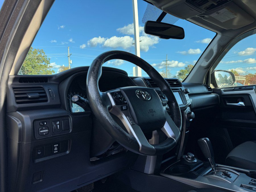 Used 2015 Toyota 4Runner 4WD image 14