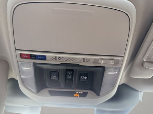 Used 2022 Subaru Forester Touring image 27