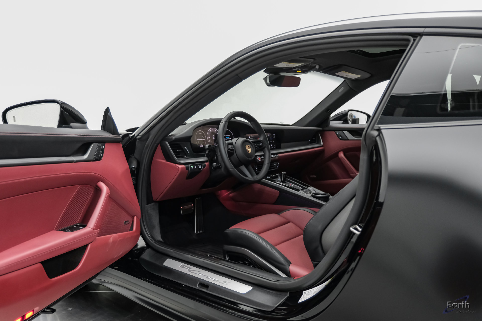 Used 2025 Porsche 911 Carrera S RWD image 31