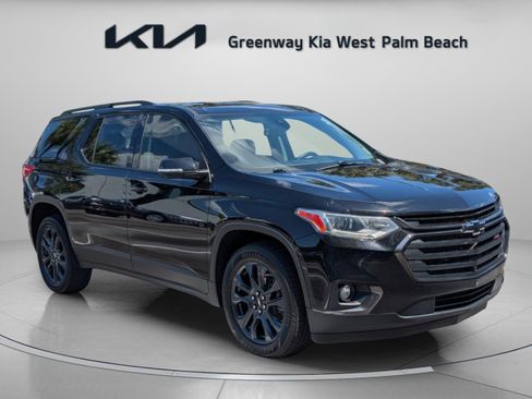 Used 2021 Chevrolet Traverse RS FWD image 1