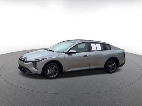 Used 2025 Kia K4 LXS image 8