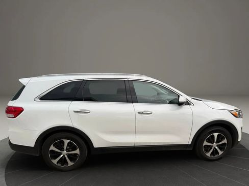 Used 2018 Kia Sorento EX FWD image 6