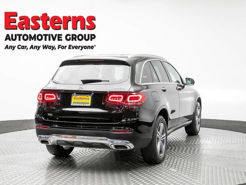 Used 2022 Mercedes-Benz GLC 300 4MATIC w/ Premium Package Lite image 5