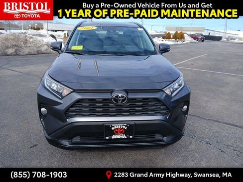 Used 2021 Toyota RAV4 XLE w/ Convenience Package image 2