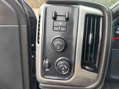 Used 2018 GMC Sierra 1500 SLT w/ SLT Premium Package image 9