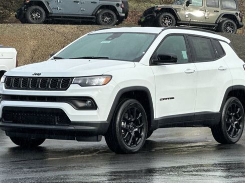 New 2026 Jeep Compass Latitude image 9