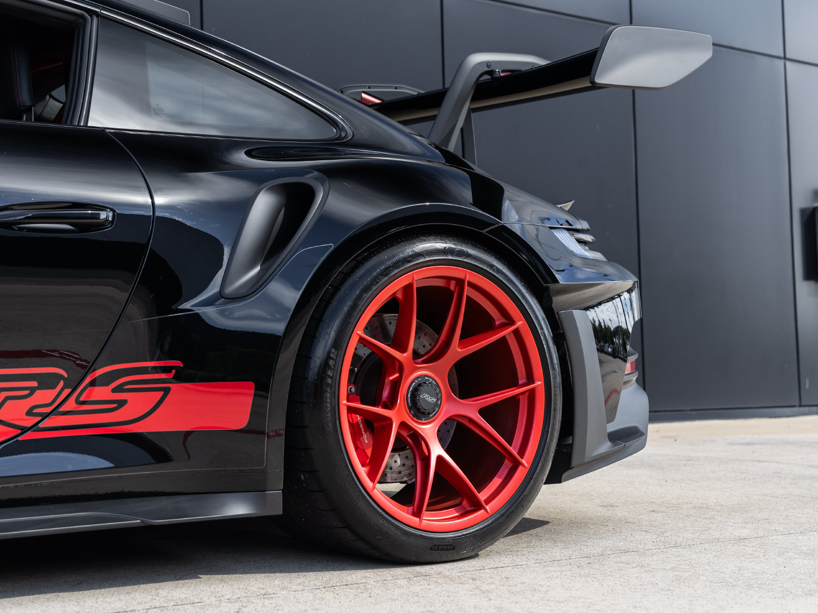Certified 2023 Porsche 911 GT3 RS RWD image 23