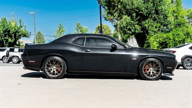 Used 2014 Dodge Challenger SRT8 w/ Harman/Kardon Audio Group RWD image 5