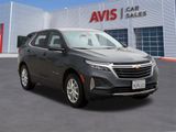 Used 2023 Chevrolet Equinox LT image 3