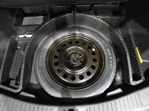 Used 2014 Ford Escape Titanium FWD image 41