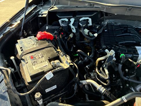 Used 2022 Ford F150 XLT image 75