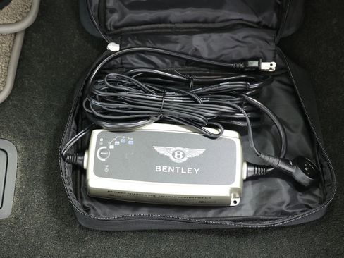 Used 2019 Bentley Bentayga image 70