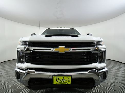 New 2026 Chevrolet Silverado 3500 LT w/ Convenience Package image 7